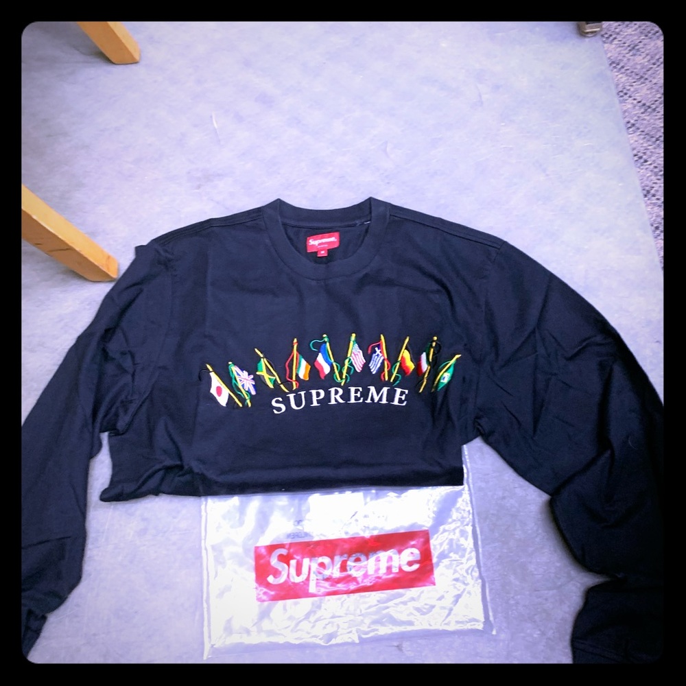 Supreme long sleeve flag crew neck